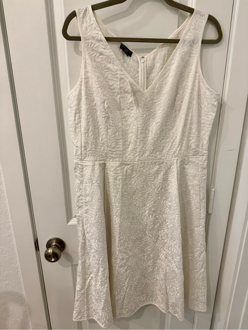 Talbots White Sleeveless V‑Neck Textured Midi Dress